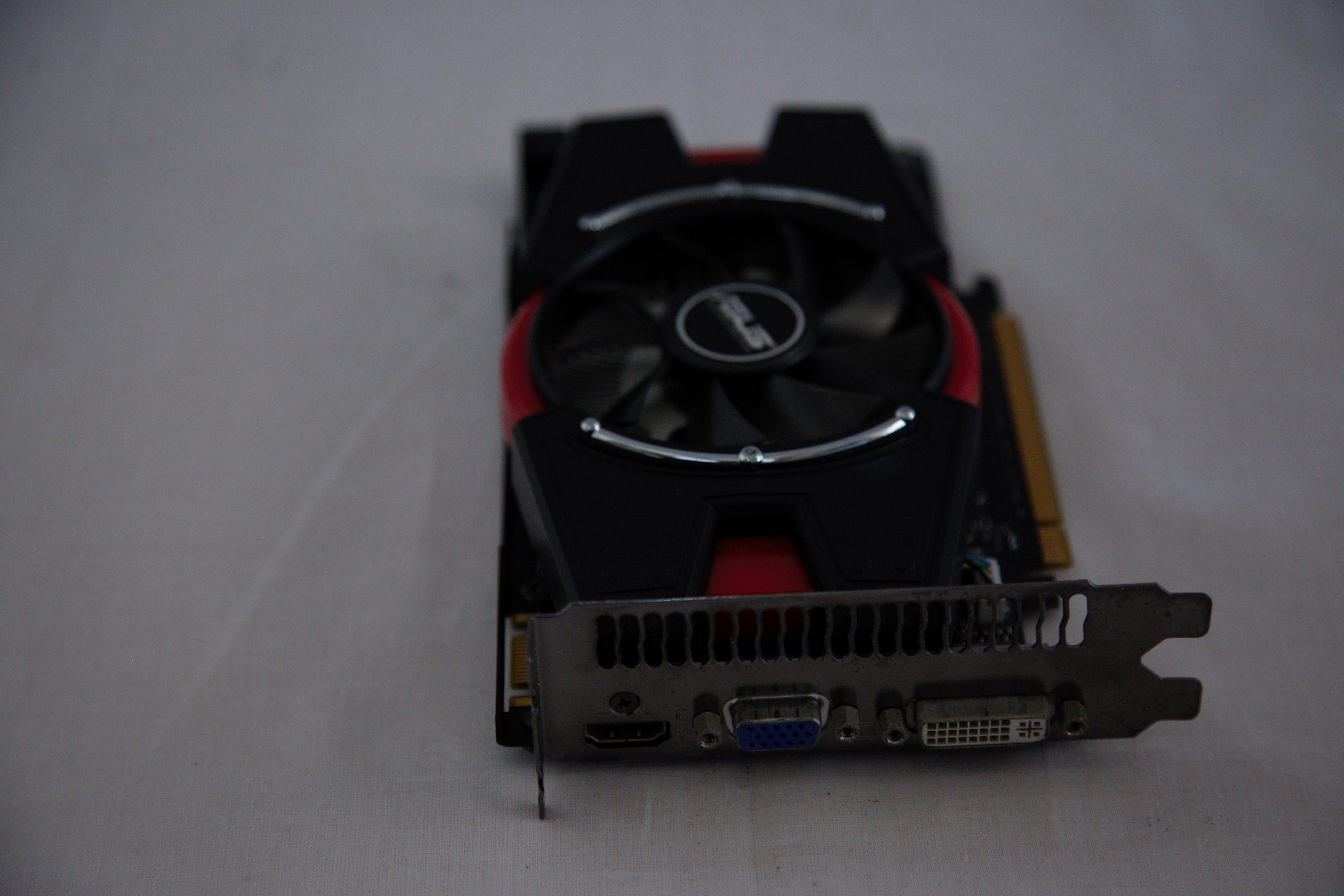 0038★ASUS ENGTX550 TI DI/1GD5