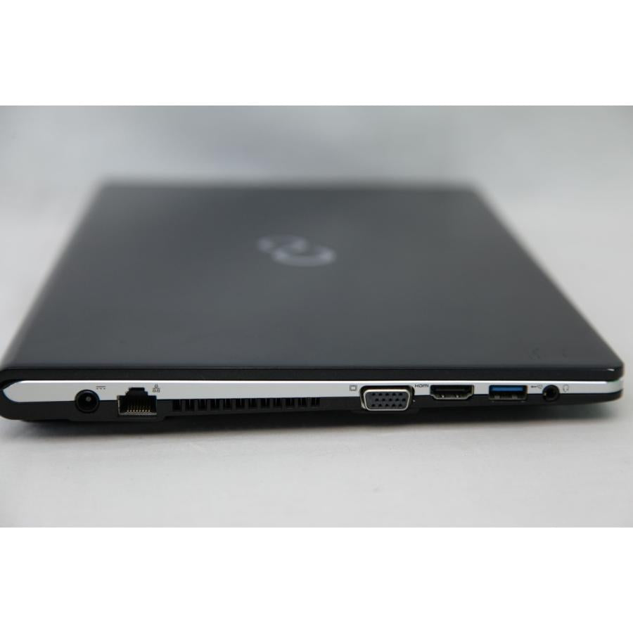0083★FUJITSU　ノートパソコン　 LIFEBOOK S937／R　FMVS08001