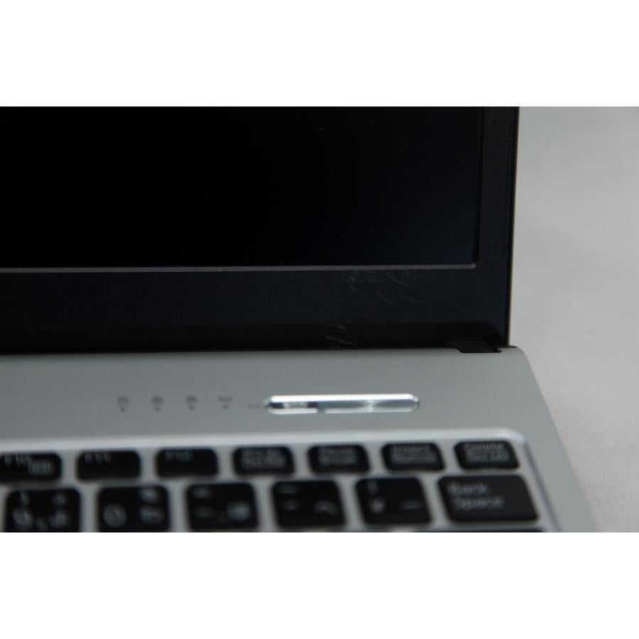 0083★FUJITSU　ノートパソコン　 LIFEBOOK S937／R　FMVS08001