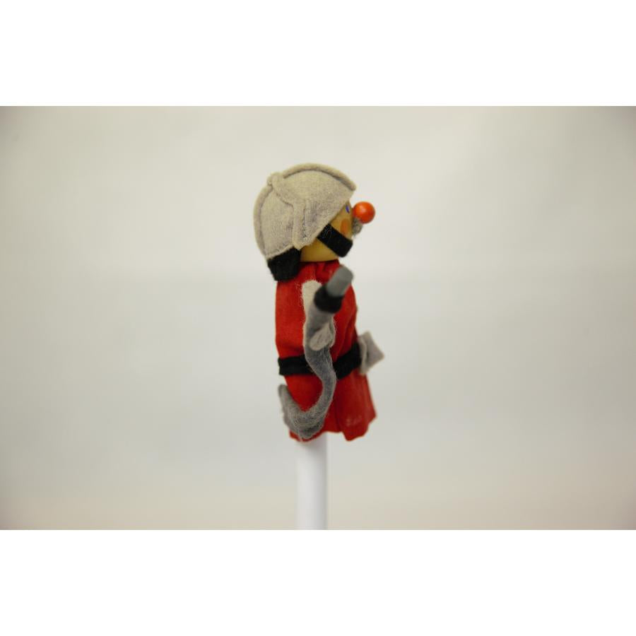 0615★指人形　消防士（Kaethe Kruse　ケテ・クルーゼ　ドイツ　レトロ）